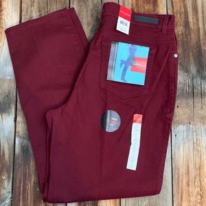 NWT Gloria Vanderbilt Jeans